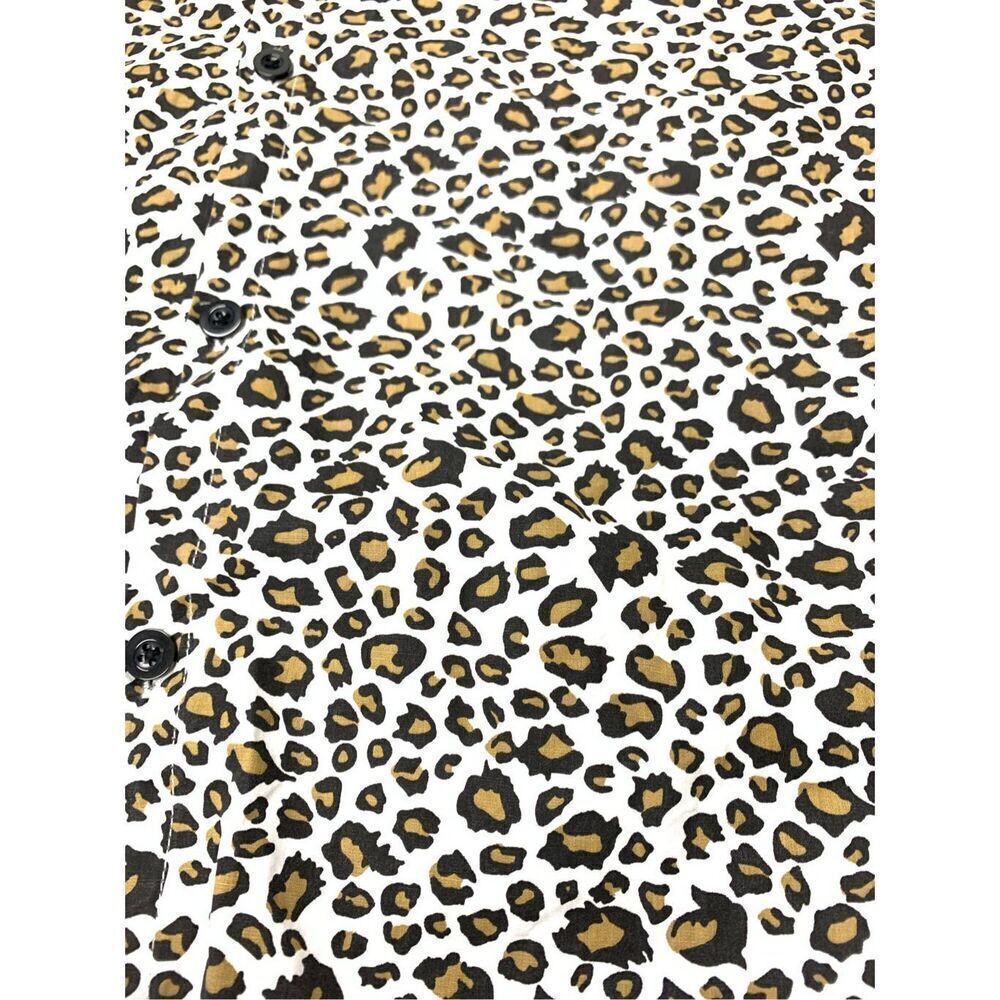 Cheetah Patterned Button Down Top - Picture 4 of 8